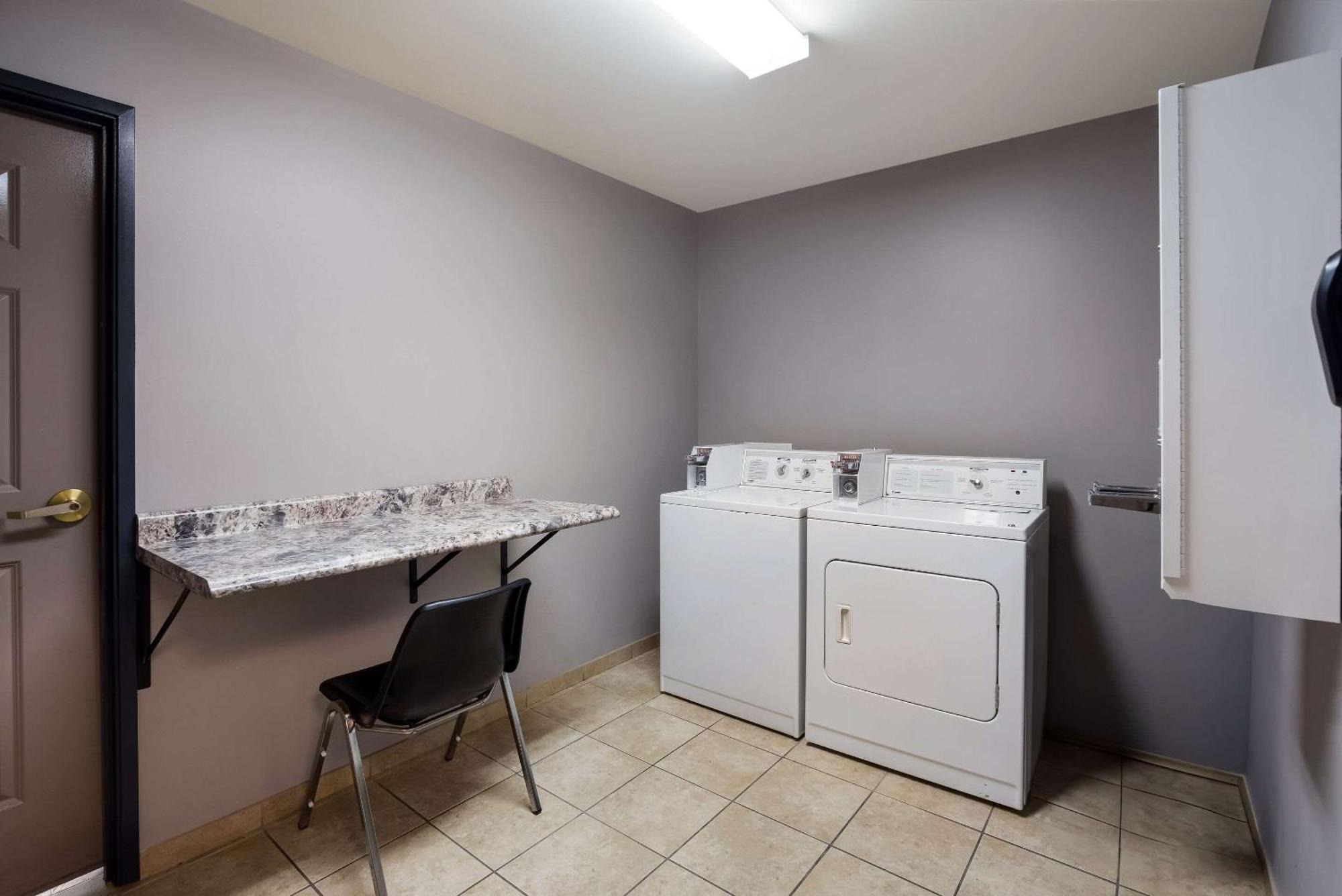 Country Inn & Suites By Radisson, Marion, Il Buitenkant foto
