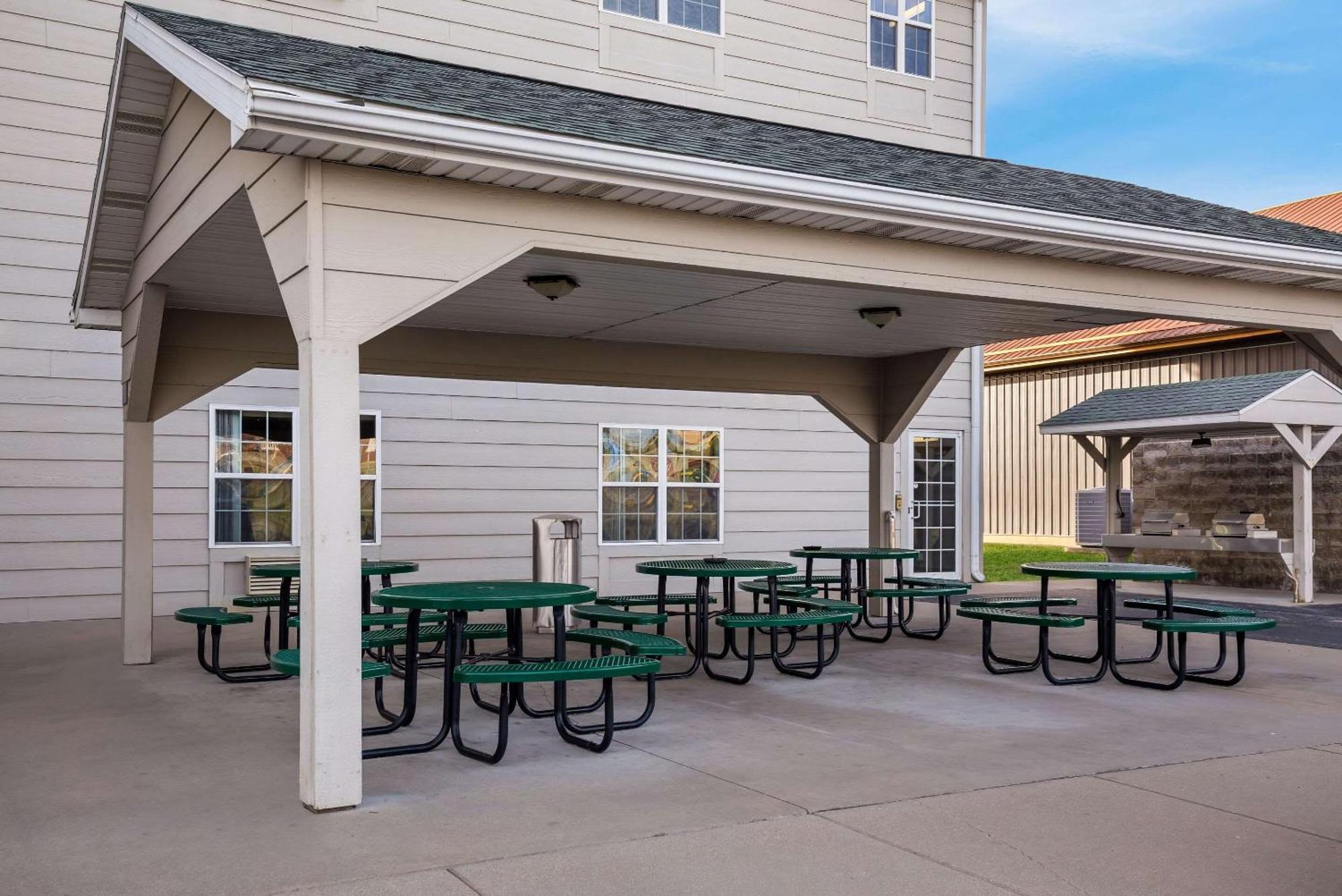 Country Inn & Suites By Radisson, Marion, Il Buitenkant foto